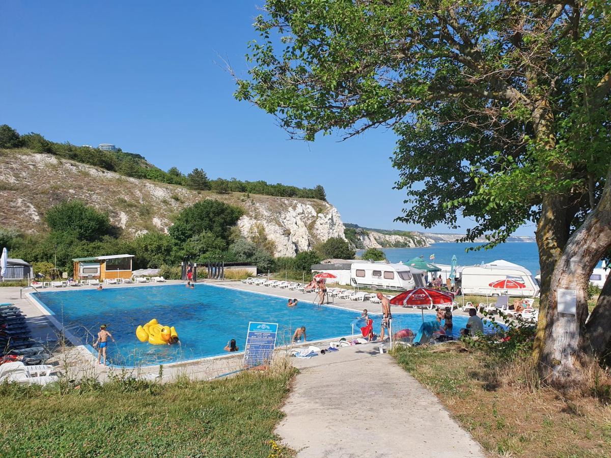 Camping Saint George Topola Eksteriør billede