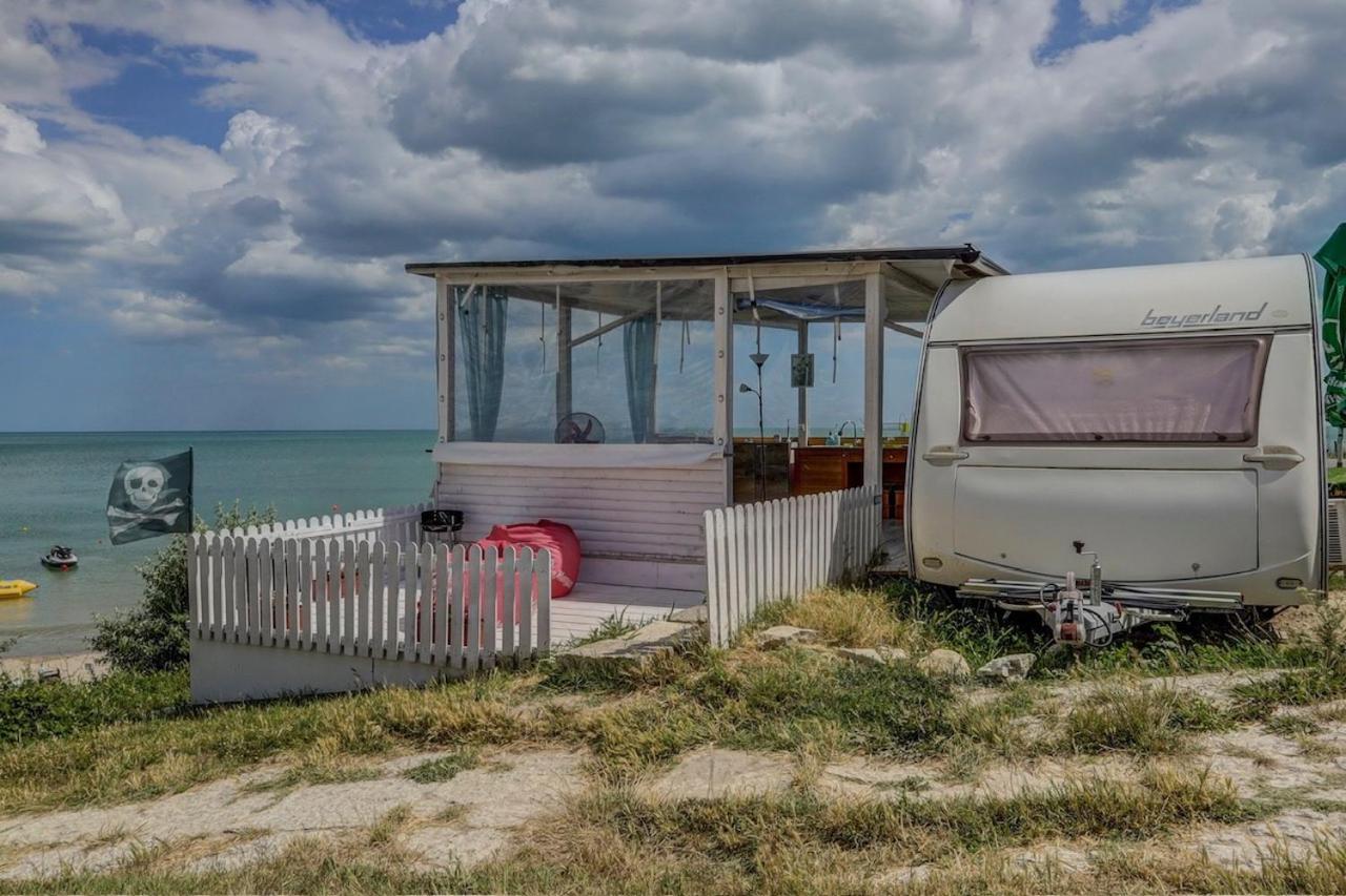 Camping Saint George Topola Eksteriør billede