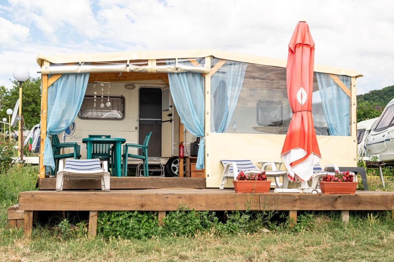 Camping Saint George Topola Eksteriør billede