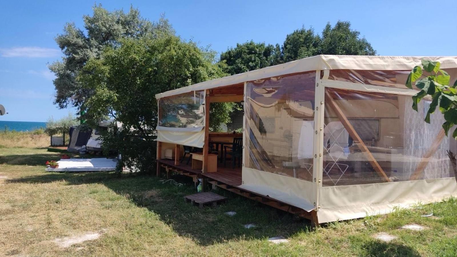 Camping Saint George Topola Eksteriør billede